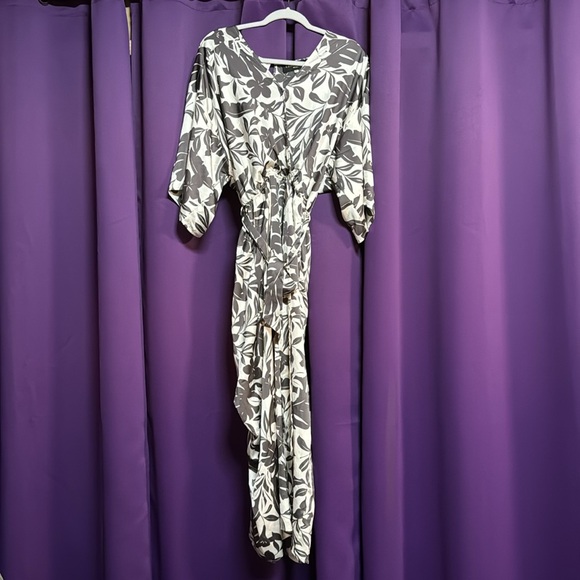 ❌❌ SOLD LPH❌❌Lexbreezy Hawaii 🌺 Boutique Collection Jumpsuit - Picture 5 of 11